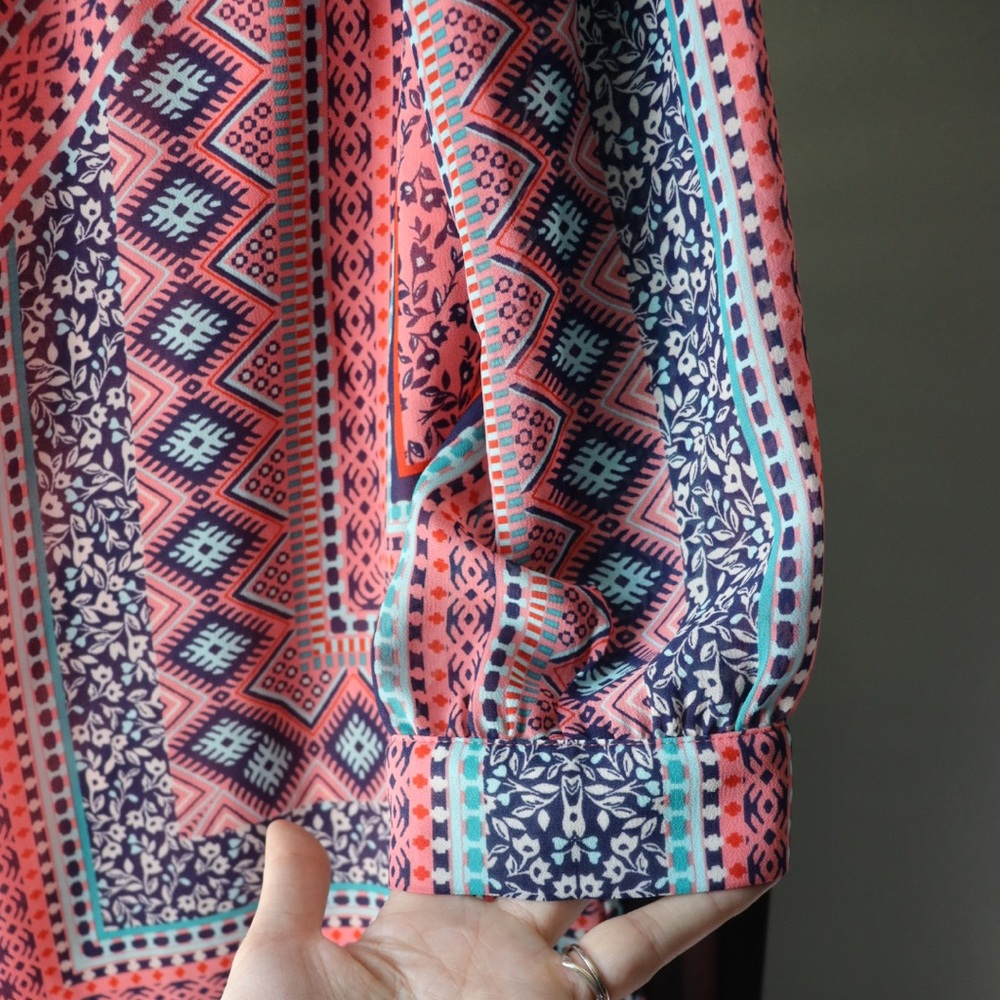 Patterned Dress - Picture 4 of 6